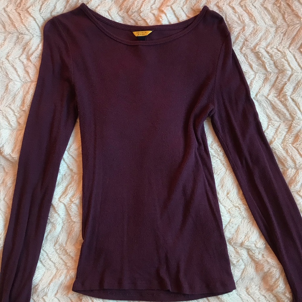 Maroon ribbed soft long sleeve